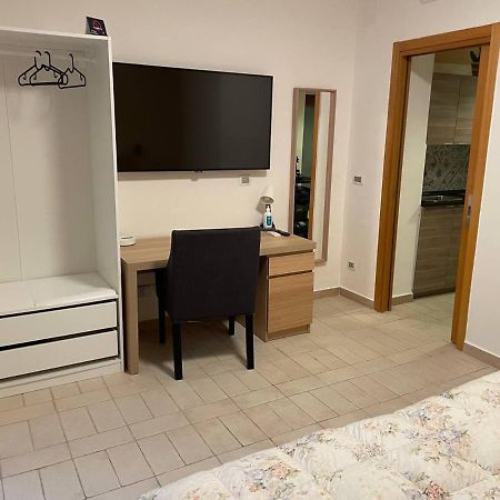 Alex Comfort House Μπάρι Εξωτερικό φωτογραφία