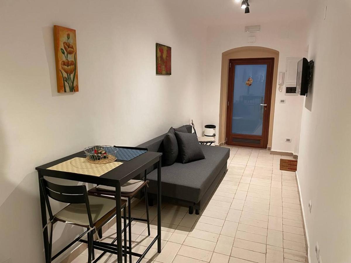 Alex Comfort House Μπάρι Εξωτερικό φωτογραφία